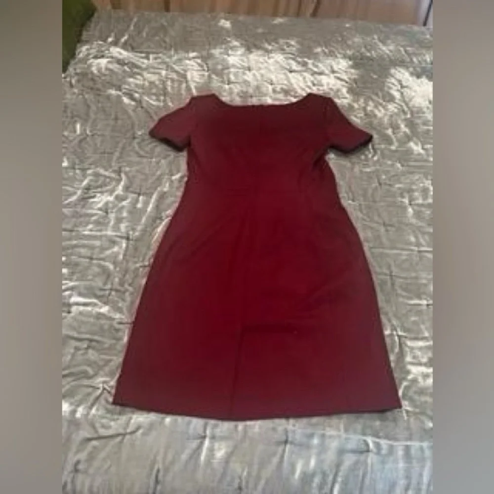 MM Lafleur Rosie Dress in Shiraz Wool Twill (Size 0) - Picture 3 of 3